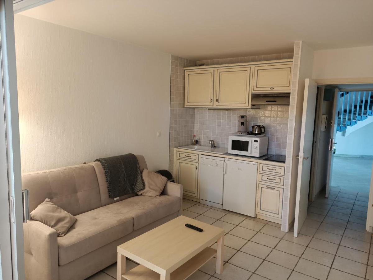Studio Avec Loggia Entre Port, Plage Et Piscine Ле-Гро-дю-Руа Экстерьер фото